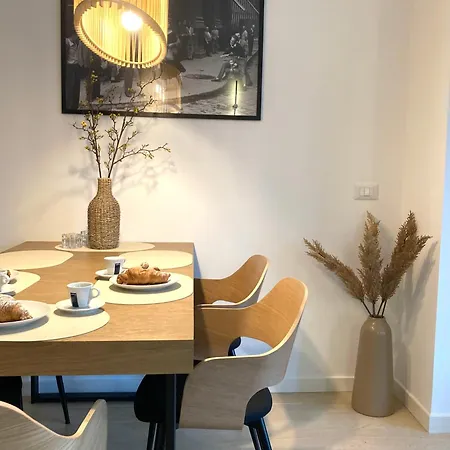 Madeline - Stunning View With A Pool And A Private Parking Cremia