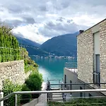 Madeline - Stunning View With A Pool And A Private Parking 公寓 *
