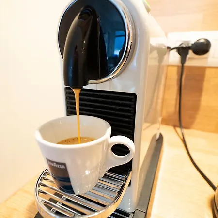 Apartmán Madeline - Stunning View With A Pool And A Private Parking *