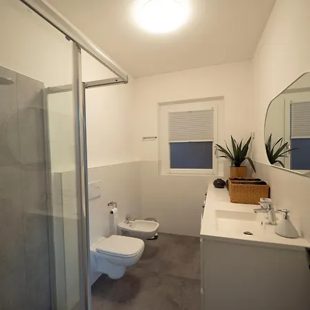 Madeline - Stunning View With A Pool And A Private Parking *